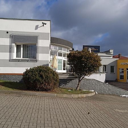 Hotel Miodowy Dzierzoniow Exterior photo